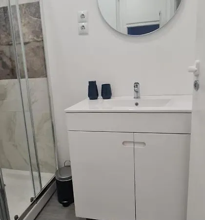 S.soares Grey Beato Apartament *